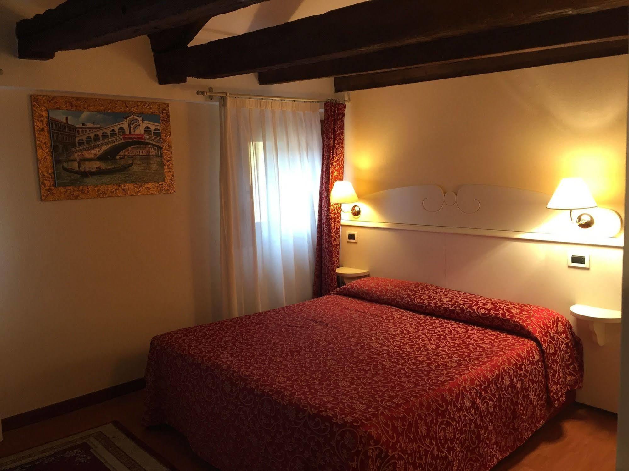 Venice Resorts Екстер'єр фото