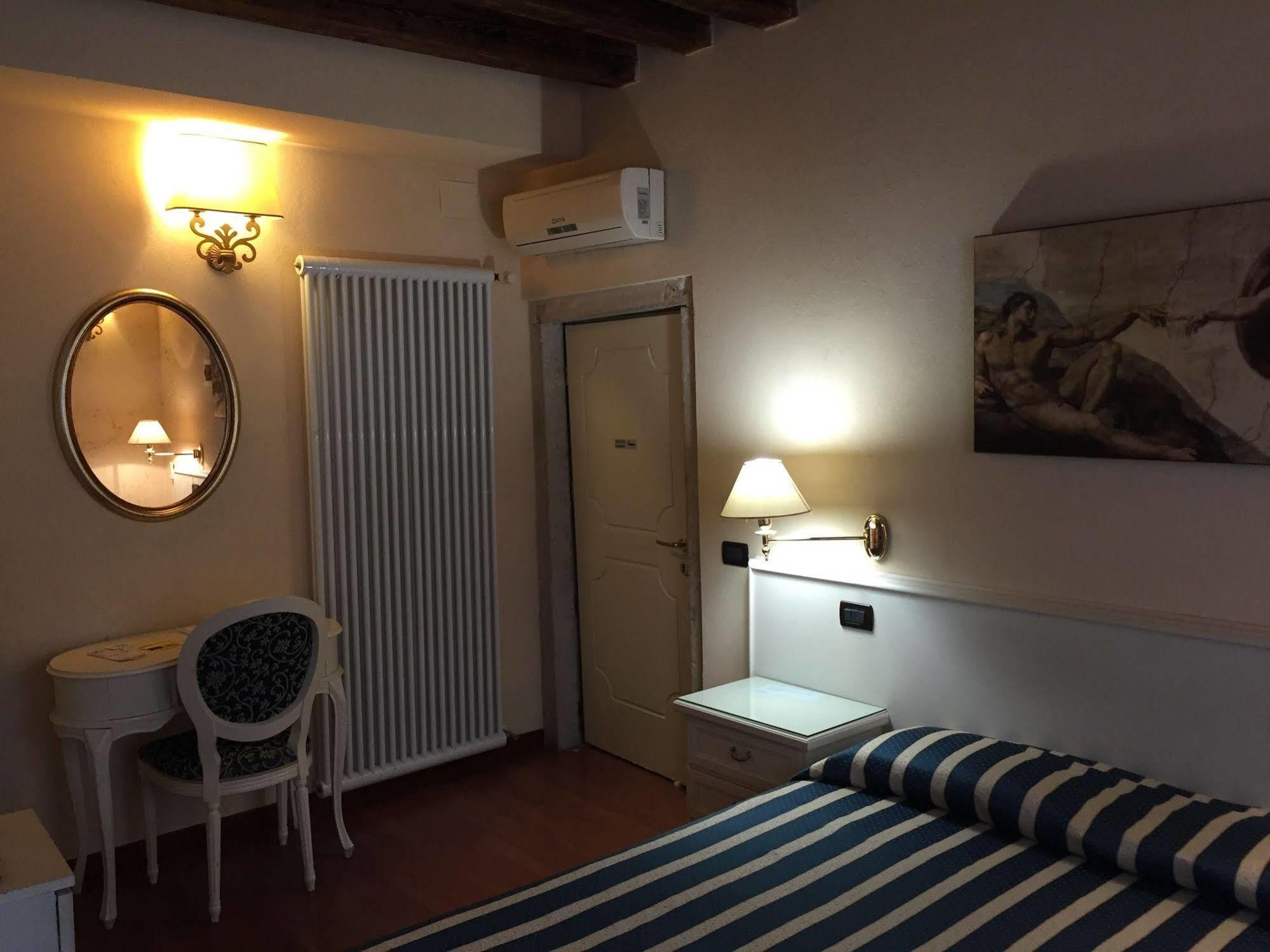 Venice Resorts Екстер'єр фото